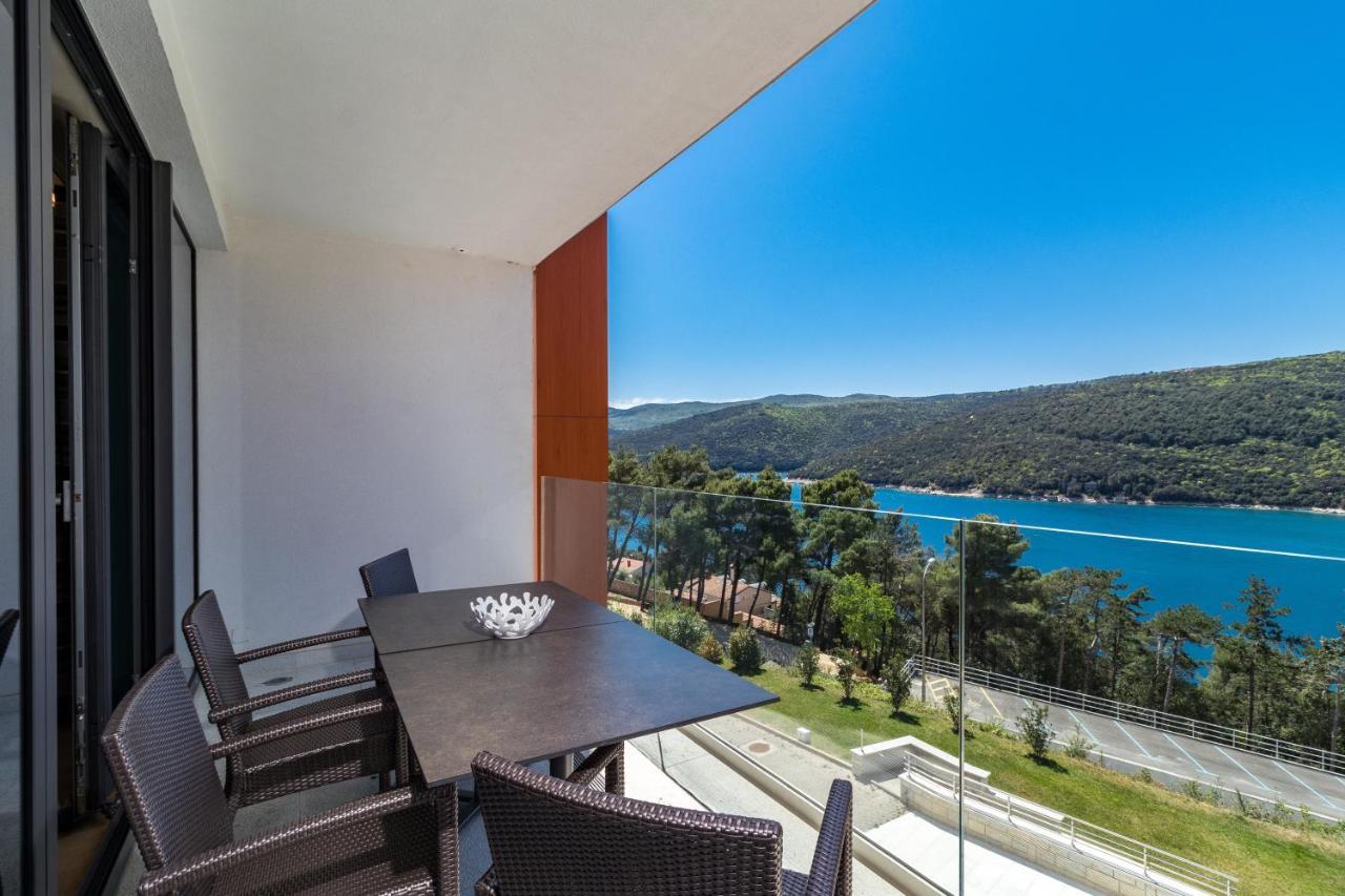 Park Hill Residences Rabac Buitenkant foto